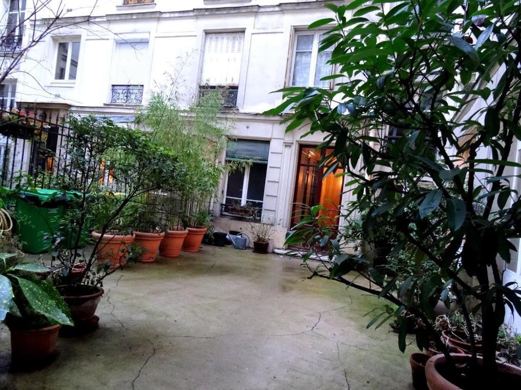 Cour Condorcet 6 Personnes * Paris